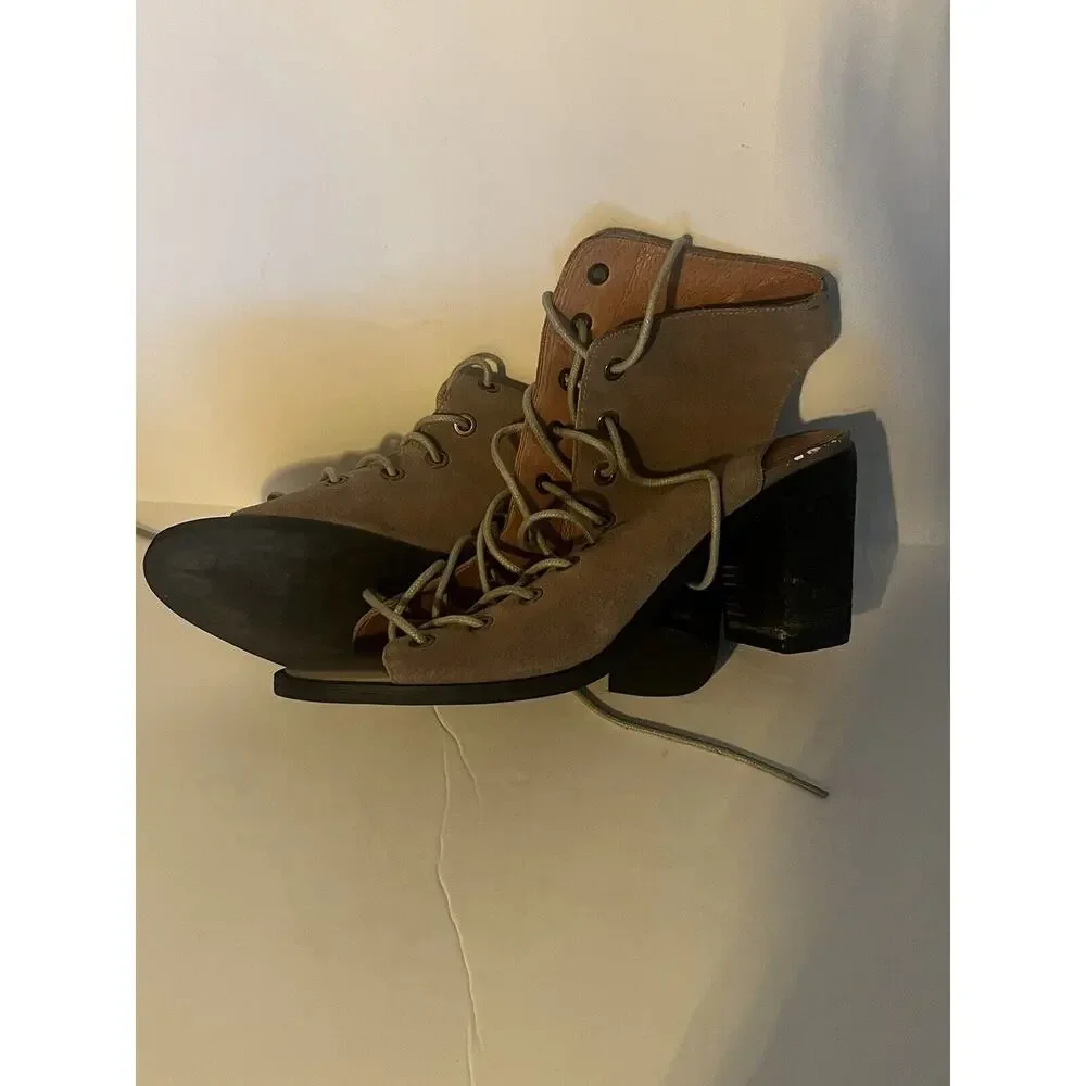 Jeffrey Campbell x Anthropologie Cors3 •9.5•Suede Peep Toe Lace-up Ankle Bootie